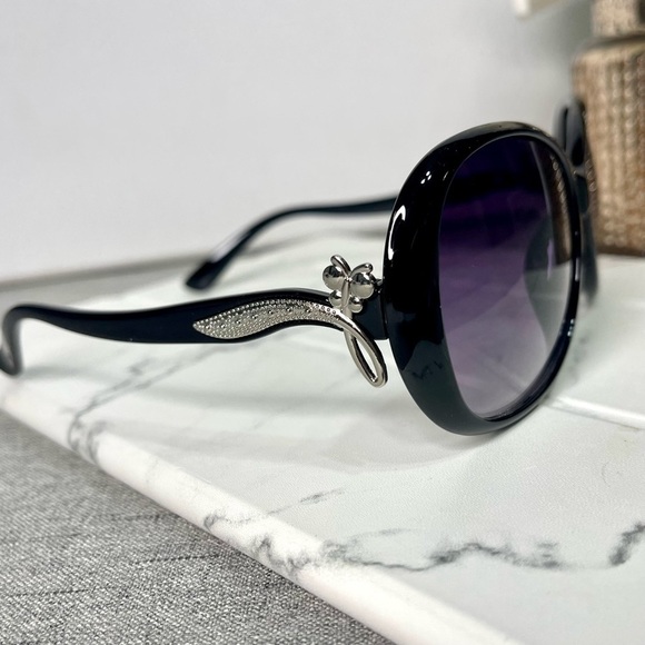 Black Oversized Sunglasses Polarized Purple Ombre Lenses New with Case - Picture 5 of 6